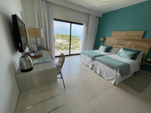 Single Room with Sea View image 8