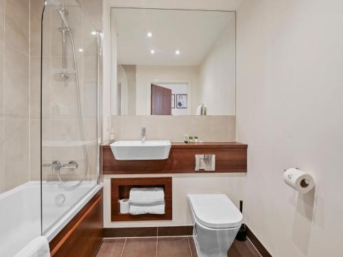 The Pier Apartment 2 - image 13
