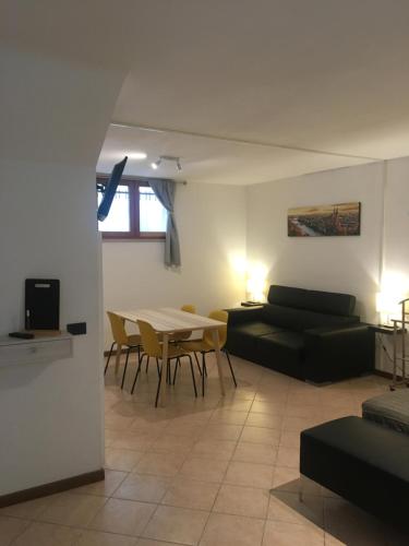Don Abbondio, Verona (photo 9)