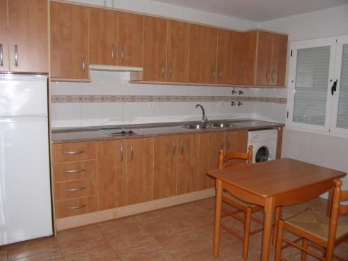 3 bedrooms, 6 beds