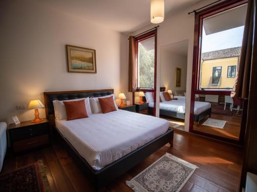 EGO' Residence Ferrara & City Center Apartment - Accommodation - Ferrara