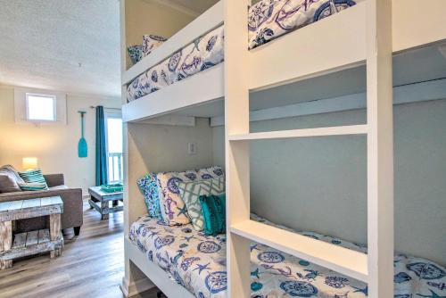 North Topsail Beach Condo with Balcony! in North Topsail Beach, USA