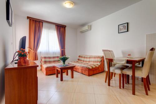 Petrovac Holiday Apartments - main image