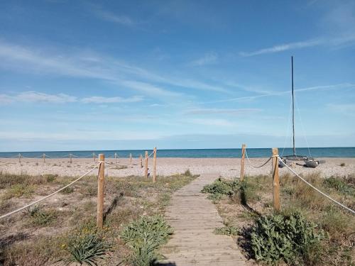 PLAYA ALMARDA CORINTO, PISCINA, WIFI,2 TERRAZAS, BARBACOA,TRANQUILo