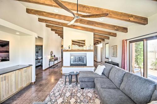 Pastoral Elgin Escape with Covered Patio and Grill! in Elgin (AZ)