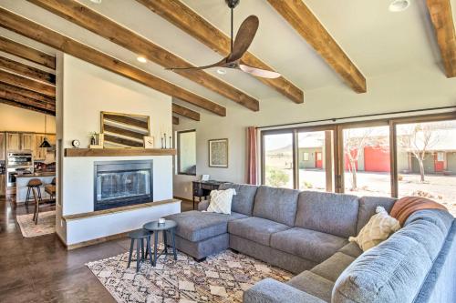 Pastoral Elgin Escape with Covered Patio and Grill! in Elgin (AZ)