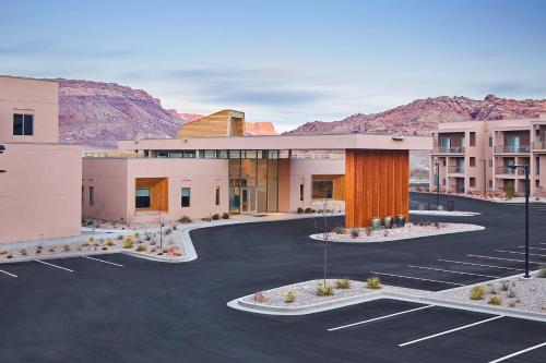 The Moab Resort, WorldMark Associate