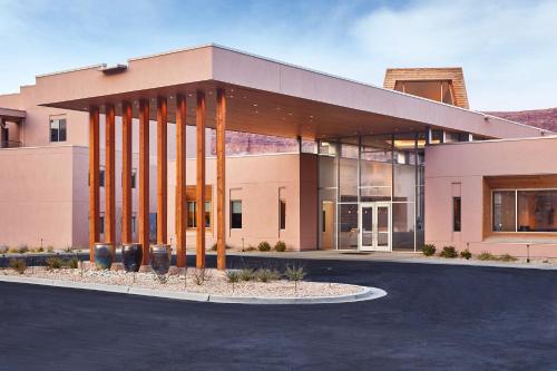 The Moab Resort, WorldMark Associate