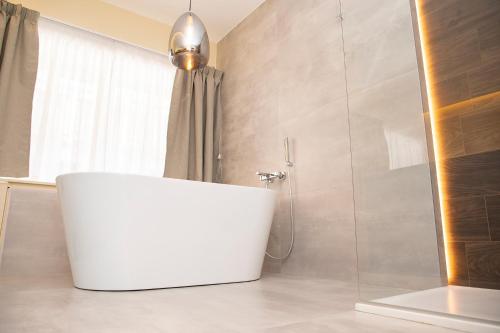 South Hands Luxury Rooms 2