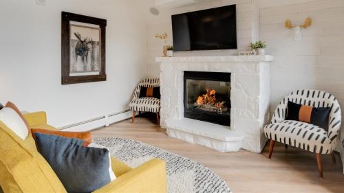 Modern Breckenridge Penthouse Ski In Ski Out in Breckenridge, USA