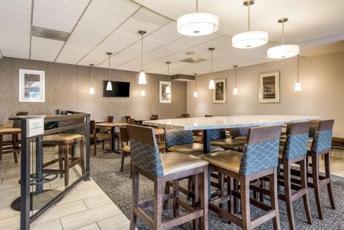 SureStay Hotel by Best Western SeaTac Airport North