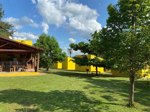 Pousada Chales Praia Vermelha - Cássia