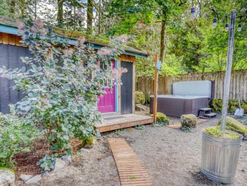 Hearthstone Retreat - Meredith Lodging