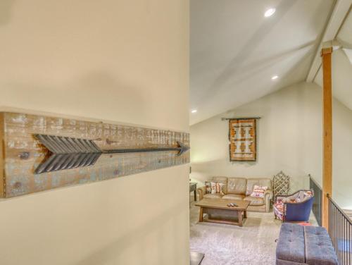 Zigzag Mountain Lodge - Meredith Lodging