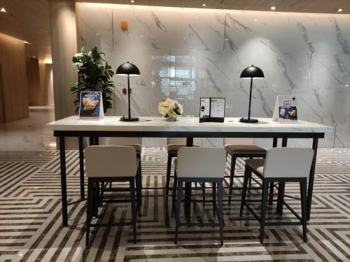 Restaurant, Grand Richmond Stylish Convention Hotel near Ministry of Public Health