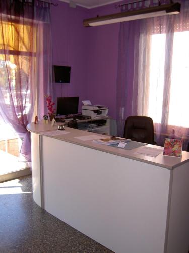 Hotel Violetta - image 2