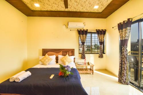 Lifeline Villas - Mountain View 3Bhk Big Pool Villa with Baby Pool in Lonavala