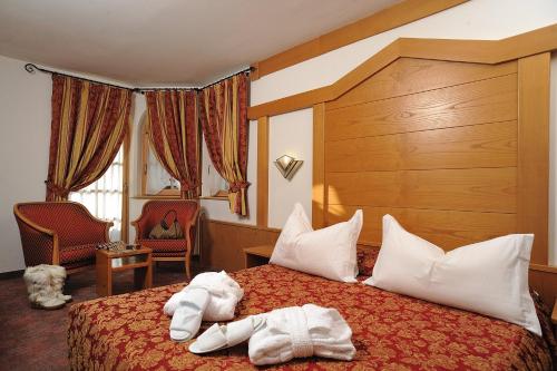 Sporthotel Romantic Plaza Ideally located in the prime touristic area of Madonna di Campiglio, Sporthotel Romantic Plaza promises a relaxing and wonderful visit. Offering a variety of facilities and services, the hotel provide