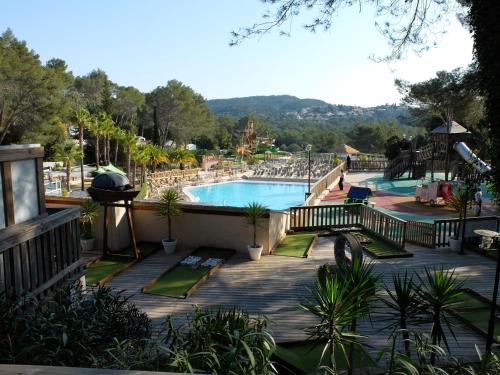 REGENCY HOLIDAY Tour Opérateur dans Camping 5 étoiles Frejus, Cote d'Azur