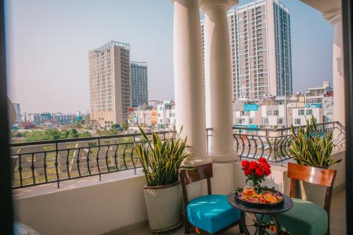 Balcony/terrace, Alee Haiphong Hotel in Rao Bridge