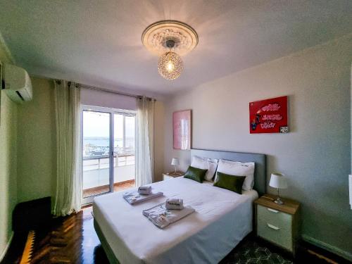 FLH Faro Family Flat with Balcony