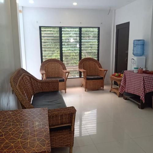 Chelle's Apartelle-Inn