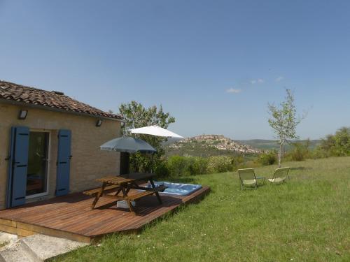 Détente à Cordes-sur-ciel, vue magnifique, SPA