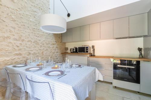 設施, Le petit Saint Léger (Le petit Saint Leger) in 阿蒂耶地區維萊