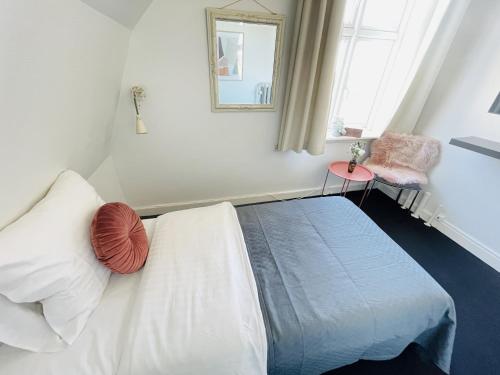  aday - Frederikshavn City Center - Single room, Pension in Frederikshavn