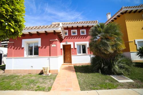  Immaculate 2-Bed Villa With Private Pool in Torre-Pacheco