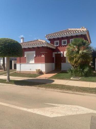  Immaculate 2-Bed Villa With Private Pool in Torre-Pacheco