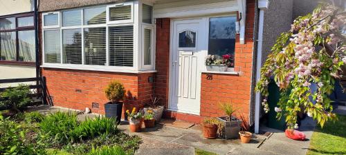 Cosy and stylish house on the coast near Liverpool