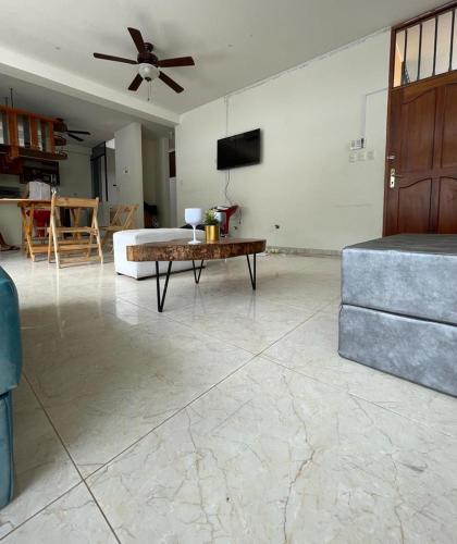 Casa completa piscina 3 Habitaciones en Chanchamayo in 拉梅爾塞