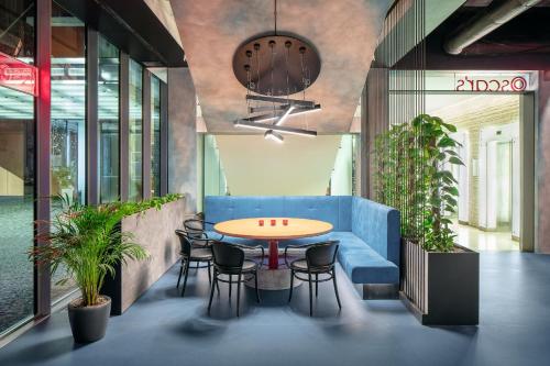 353708793 Vienna House by Wyndham Andel's Prague