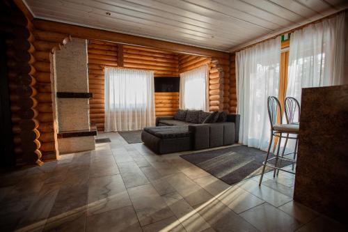 Okka Holiday Home in Kauksi