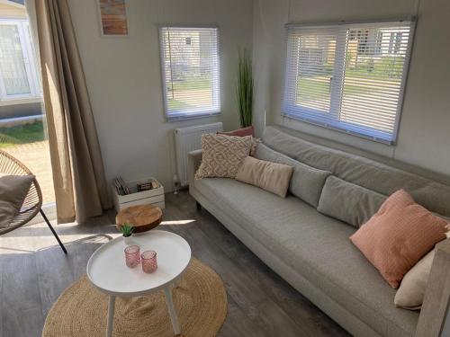 Zee&Zout, chalet 6 pers. bij Renesse en strand! in Lagezoom