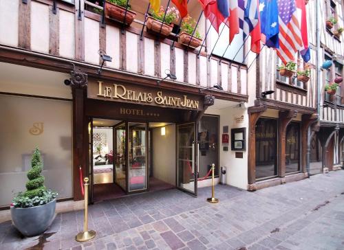 Hotel Relais Saint Jean Troyes - 출입구