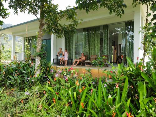 taman, Evergreen Villa - Sinharaja in Deniyaya