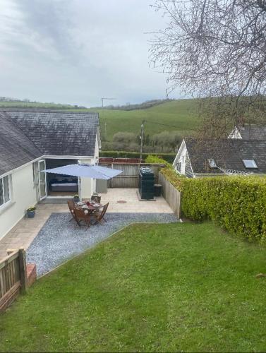 Beautiful 2 Bed Bungalow in Laugharne situated gîte à louer Eglwys-Cymmyn