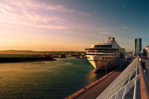 ibis Marseille Centre Euromed - image 7