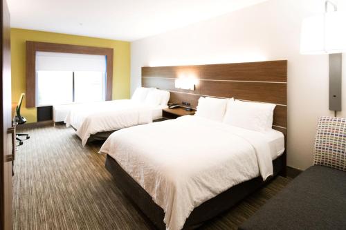 Holiday Inn Express & Suites Lexington North West-The Vineyard, an IHG Hotel