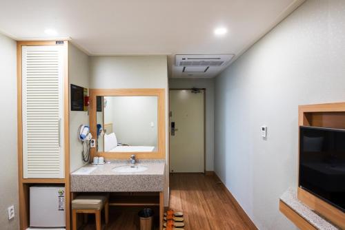 Phòng tắm, Staz Hotel Jeju Robero in Jeju