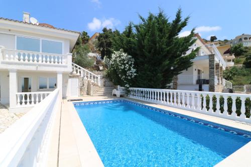 Belgica 182 Casa con piscina privada gîte à louer les Torroelles