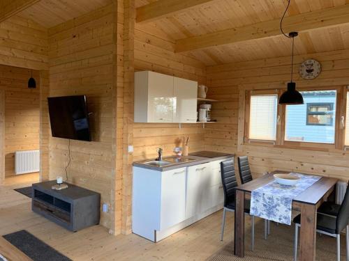 مطبخ, Ferienhaus Tollensesee in Gross Nemerow