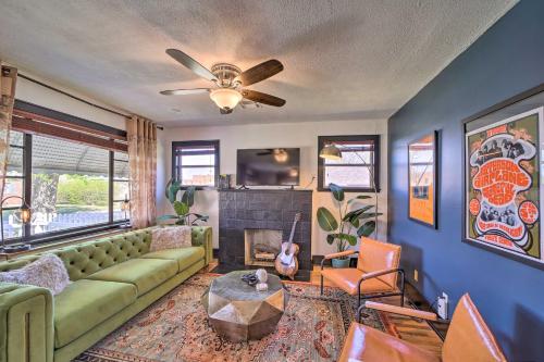 Amazing Musical Abode in Expo Square Neighborhood! in Tulsa, USA