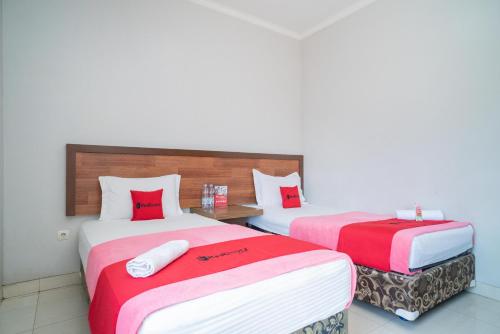 RedDoorz Syariah Near Tugu Dodol Kandangan in Belimbing Baru