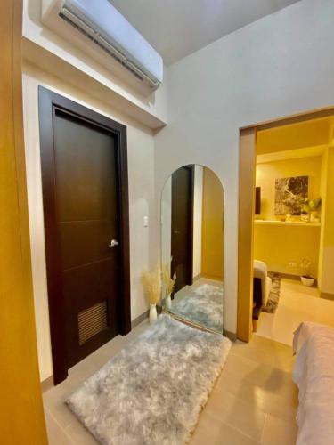 Uptown Parksuites 5
