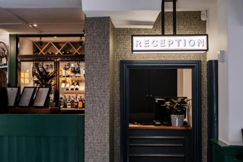 The White Star Tavern in Southampton