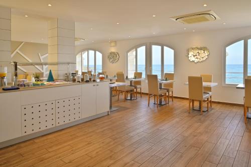Hotel Beau Rivage - image 3