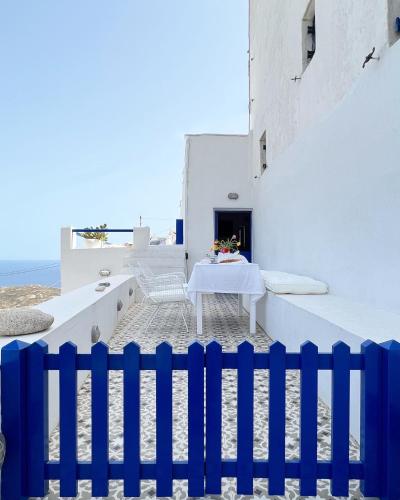 Serifos White